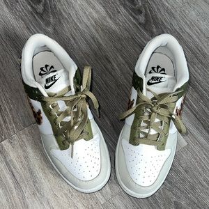 Nike Dunk lows